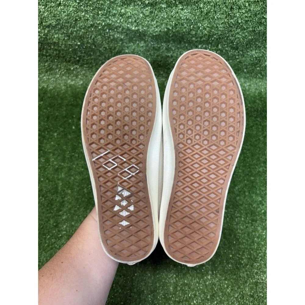 Vans Sport Low French Oak Marshmallow Women Size 7 US Suede Skate Shoe Sneaker